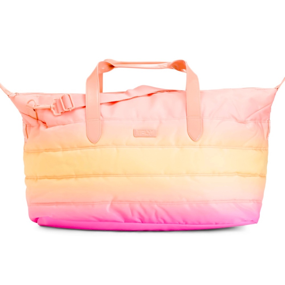 🎉LAST PIECE🎉 iFLY quilted weekender duffel bag‎